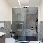 Luxury Elegant Penthouse 3 Bedrooms, 2 Bathrooms Apartmán *