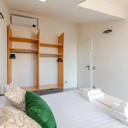 Luxury Elegant Penthouse 3 Bedrooms, 2 Bathrooms Apartmán