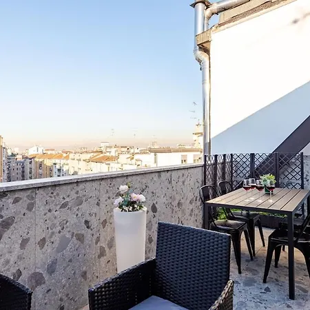 Apartmán Luxury Elegant Penthouse 3 Bedrooms, 2 Bathrooms Milán