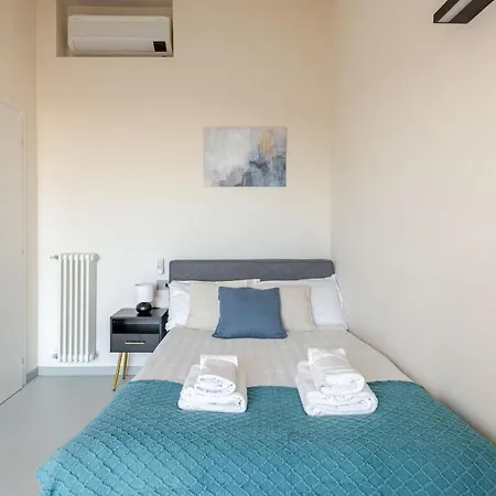 Luxury Elegant Penthouse 3 Bedrooms, 2 Bathrooms Daire